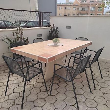 Apartment Dora-100M From The Central Beach Makarska Exterior photo