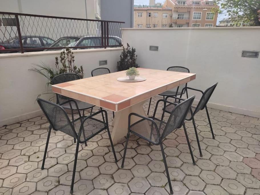 Apartment Dora-100M From The Central Beach Makarska Exterior photo